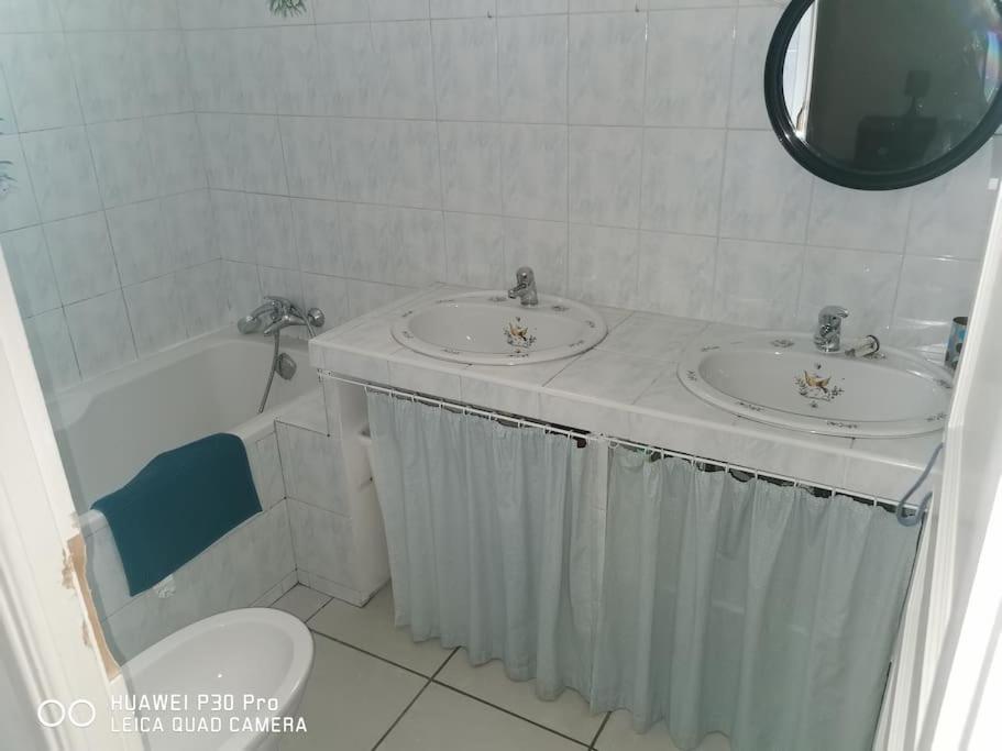 Villa Sidonie : Jardin+Jacuzzi En Ete, Plage A 17Min A Pied Марсель Экстерьер фото
